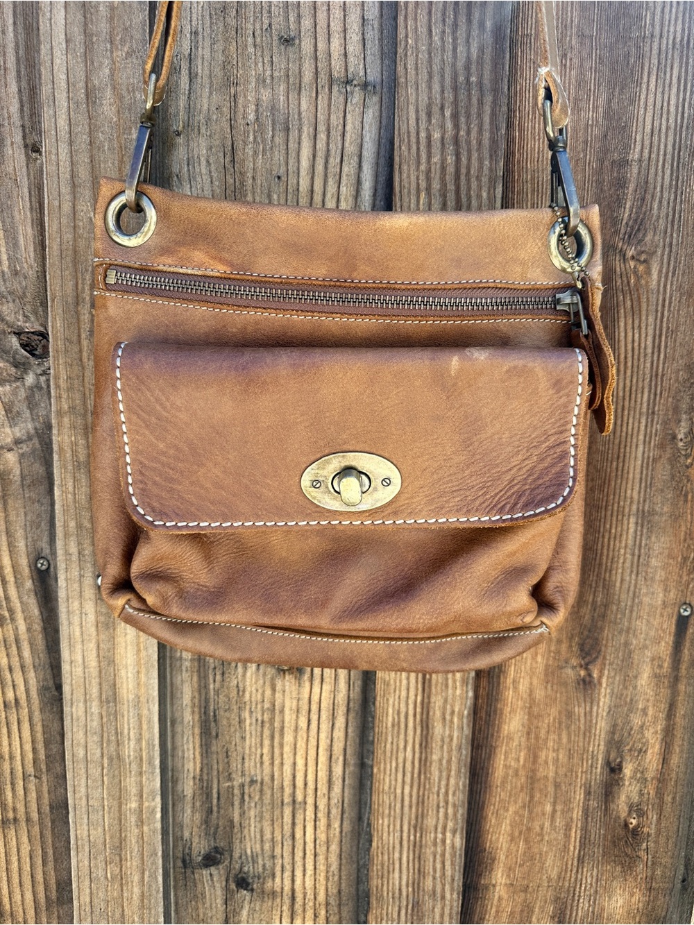 Roots Canada Genuine Leather Crossbody Bag Tan Distressed Made in Canada